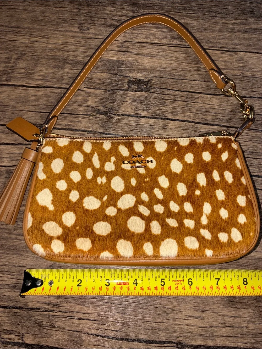 Coach 100 authentic